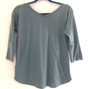 🐝 3/$20 Columbia 3/4 Sleeve Green Long Sleeve size XS